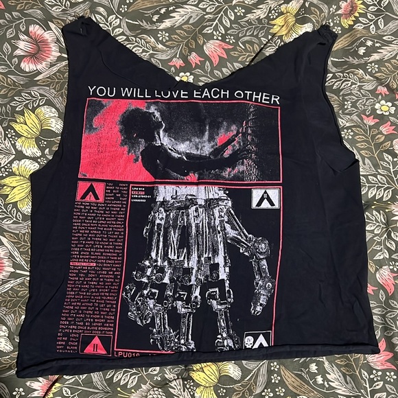 HEALTH Crop Top - Picture 2 of 2